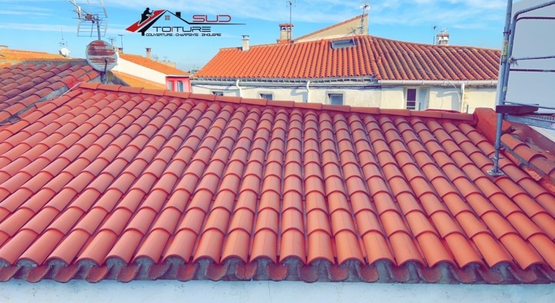 Rénovation de toiture avec des tuiles canal à Perpignan