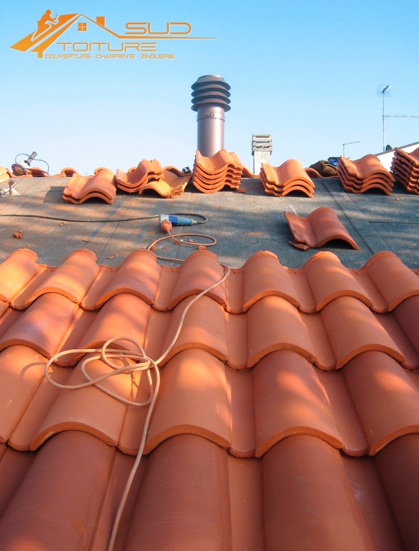 Réalisation d'une toiture en tuiles DCL à Pezilla la Rivière