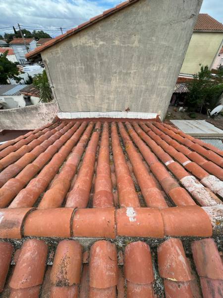 Toiture endommagée ? Tout ce que vous devez savoir pour la remplacer