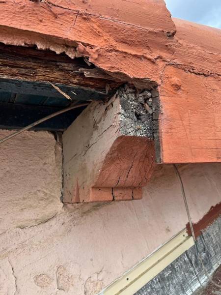 Toiture endommagée ? Tout ce que vous devez savoir pour la remplacer