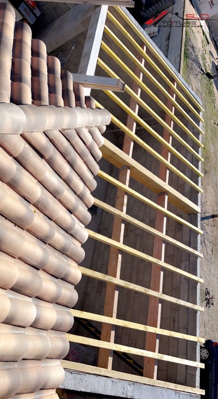 Création d'une charpente et d'une toiture pour une maison neuve à Perpignan